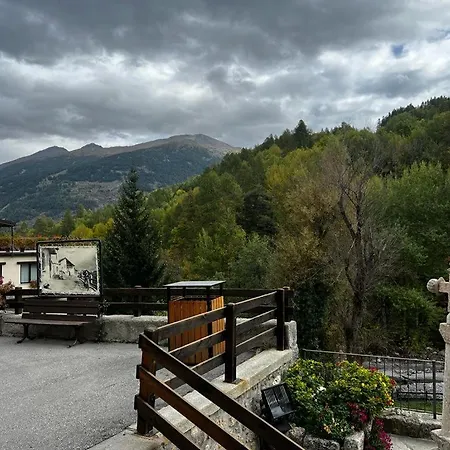 Les Arnauds Natura & Relax Apartament